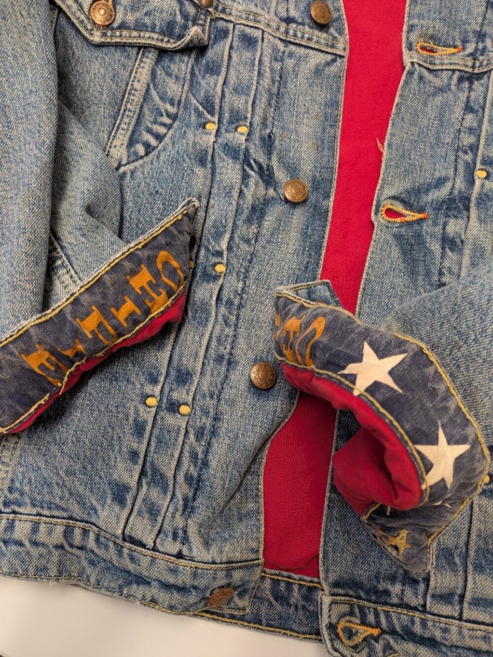 Rare 80s Vintage Chipie Denim Trucker Jacket - Hidden Cuff Graphics - Size XL